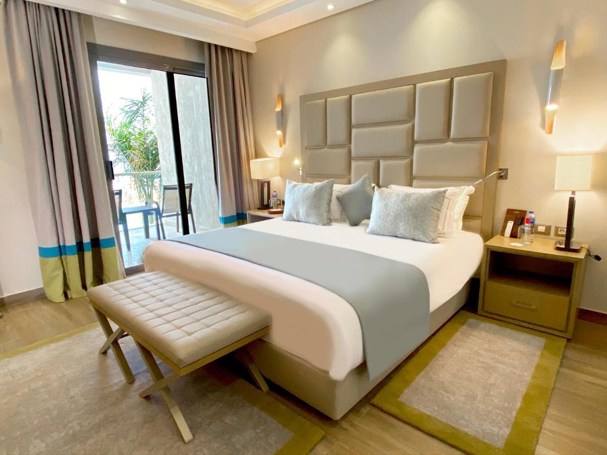 Lagoon Deluxe King Suite Sea View