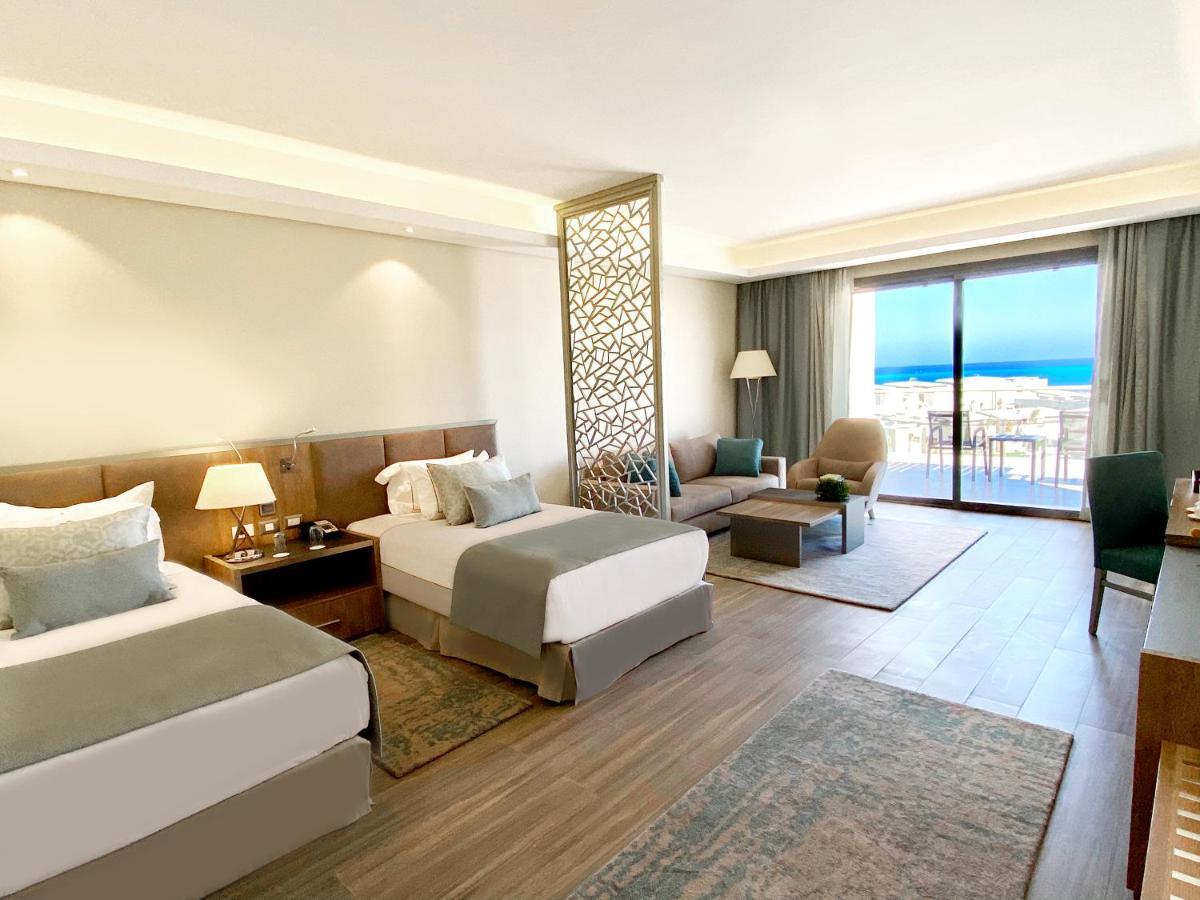 Deluxe Room Sea View Twin Bed