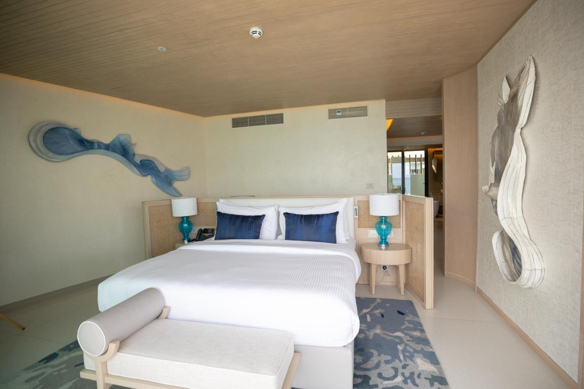 Water Bungalow Suite