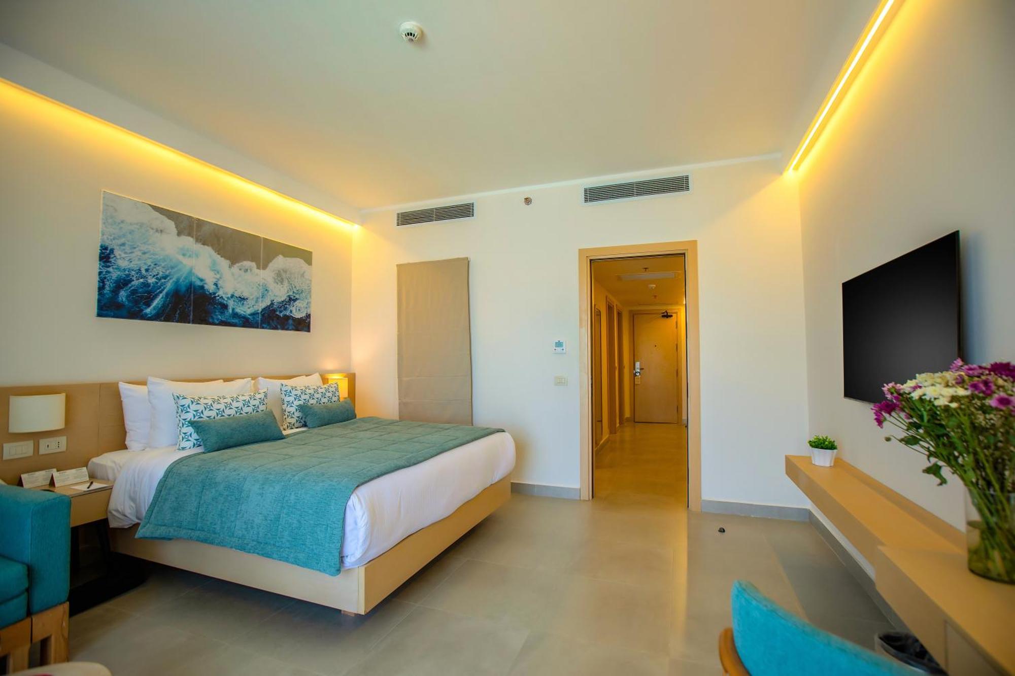 Family Bunk Bed Waterpark View