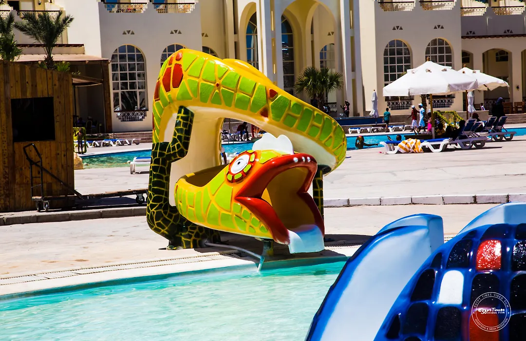 Royal Lagoons Resort&Aqua Park Families&Couples Only-1
